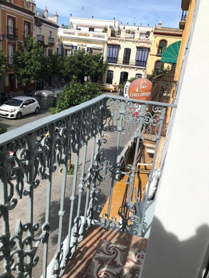 Estudios y Ático vistas de Triana Sevilla Exterior foto